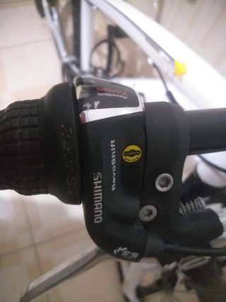 Bicicleta Montaña Btwin, 26 pulgadas