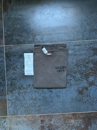 LongSleeve Gallery Dept. Marrone