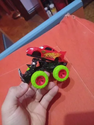 Coche Rayo McQueen Monstruo