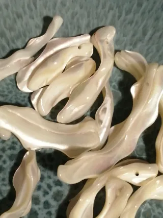 Lote de abalorios canutillos y rocalla