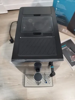 Cafetera superautomática Cecotec Cremmaet Compact