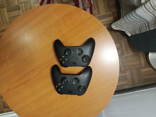 Xbox One S 1TB 2 mandos y juegos