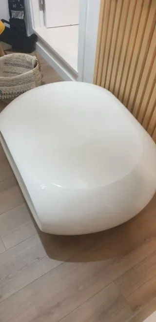 Mesa de diseño ovalada blanca El Corte Inglés