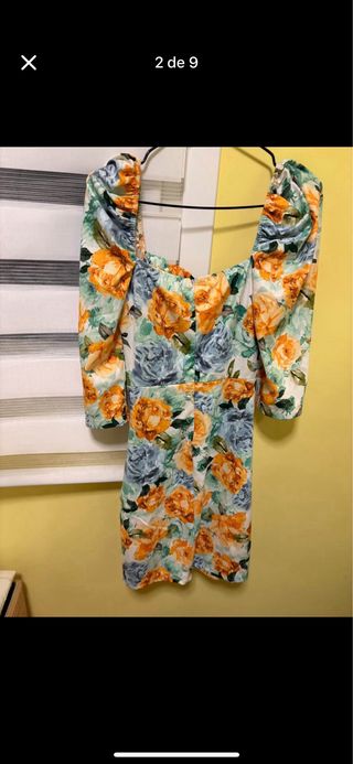 Vestido rojo con encaje