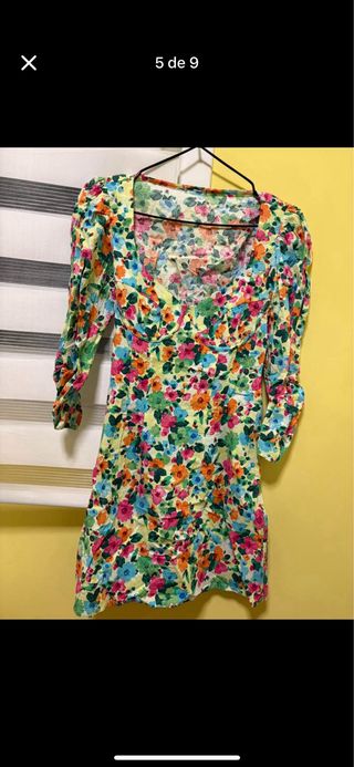 Vestido rojo con encaje