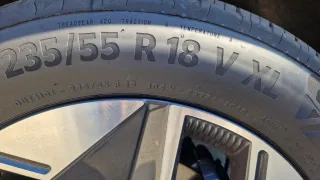 4 Ruedas Continental 235 55 r18 104V