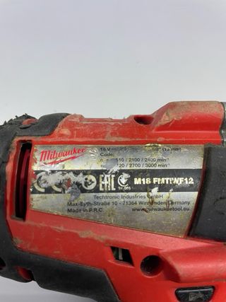 Llave de impacto Milwaukee FUEL