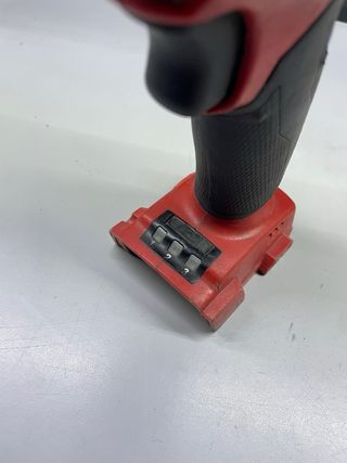 Llave de impacto Milwaukee FUEL