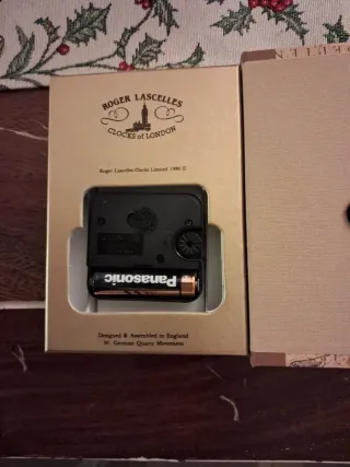 Reloj Roger Lascelles