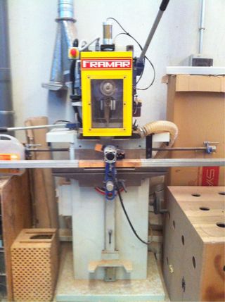 Máquina para hacer cajas de madera