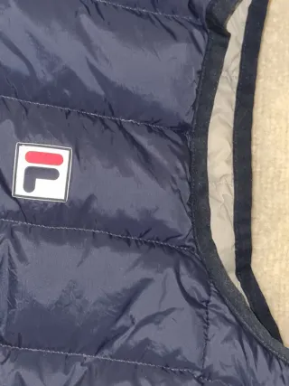 Gilet unisex Fila in piuma d'oca con cappuccio