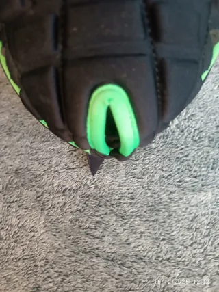 Casco N-PRO verde y negro