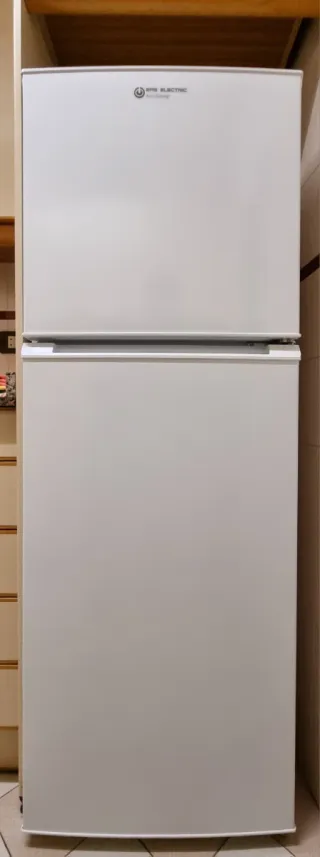 Nevera con congelador superior, EAS Electric