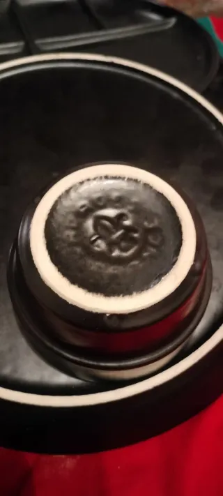 Piatti in ceramica nera vintage Varages Provenza