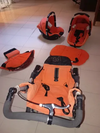 Carrito de niños con 2 Sillas extas