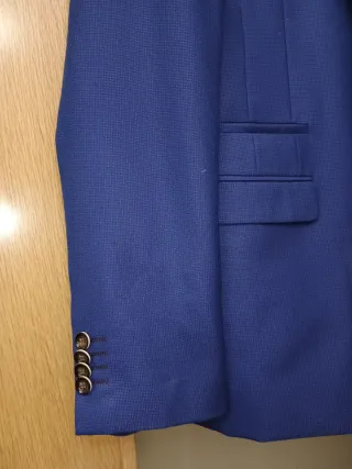 Traje de hombre azul