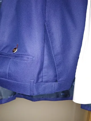 Traje de hombre azul