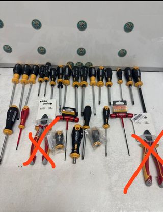 24 Destornilladores y Tenazas Felo herramientas