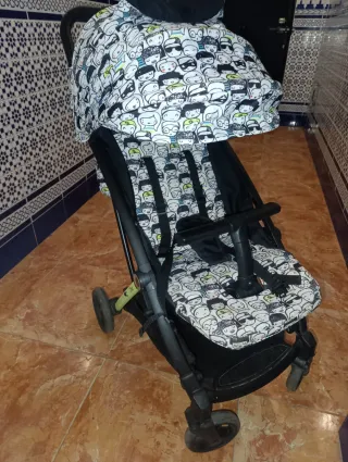 Silla de paseo con estampado divertido