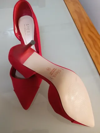 Zapatos Sfera Talla 39 Rojos