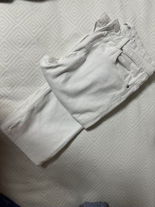 Pantalones blancos Pull and Bear Talla 38