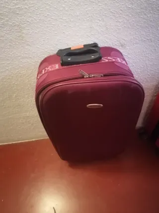 Maleta 23kg roja