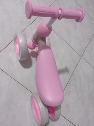 Correpasillos bebé niña rosa