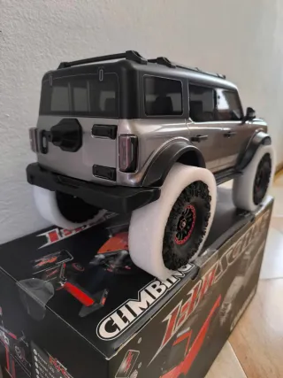 Ford Bronco Crawler 1:10