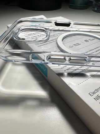 Funda Magnética iPhone 14 APOKIN Transparente