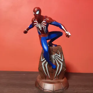 Figura Spiderman Diamond Select Toys
