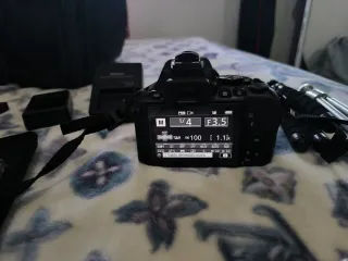 Pack Cámara Nikon D5600 con accesorios