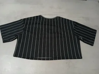 Camiseta Crop Top Rayas Blancas 93