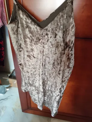 Mono corto de tirantes