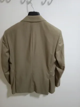 Traje chaqueta beige