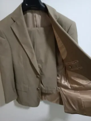 Traje chaqueta beige