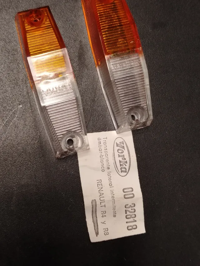 Tulipas aletas Renault 4 y 8