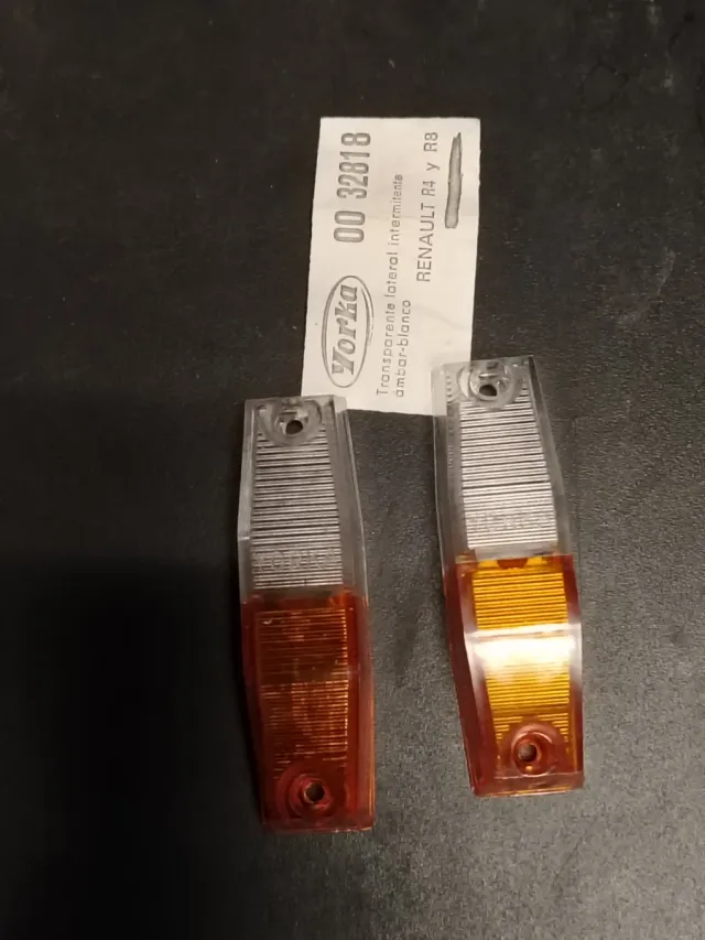 Tulipas aletas Renault 4 y 8