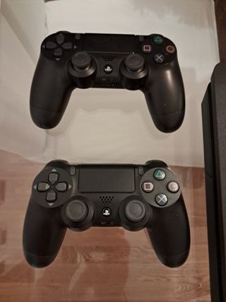 PS4 Negra 500 GB