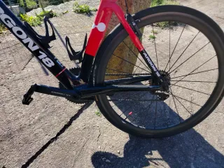 Bicicleta Argon 18 Negra y Roja