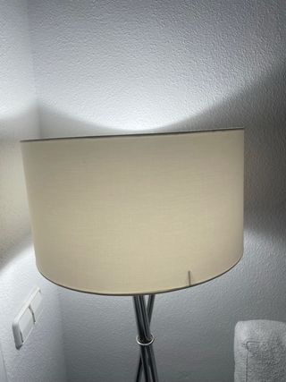 Lámpara de pie Seminueva Beige/Plata