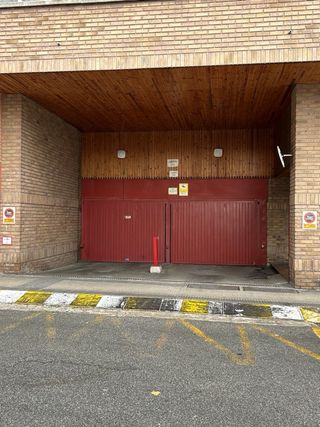 Alquiler plaza garaje en Pio 12-Yamaguchi Pamplona