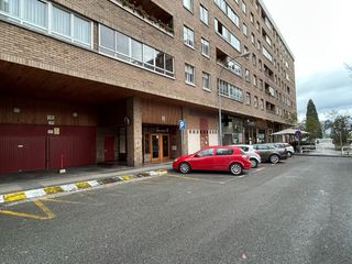 Alquiler plaza garaje en Pio 12-Yamaguchi Pamplona