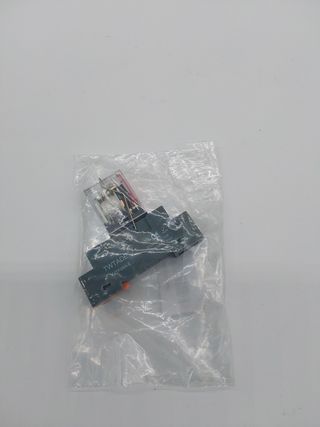 Taiss Relais 12V AC Relé de potencia electromagnética 2NO 2NC 8 pines 10A DPDT bobina Relé con indicador con enchufe YJTF08A-E c