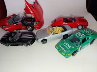 Lotto 5 Modellini Burago: Viper, Porsche, Ferrari