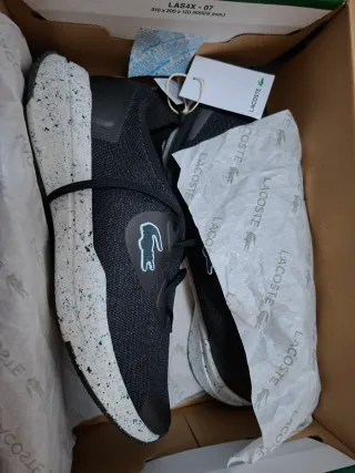 Zapatillas Lacoste Negras y Blancas