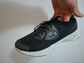 Zapatillas Lacoste Negras y Blancas