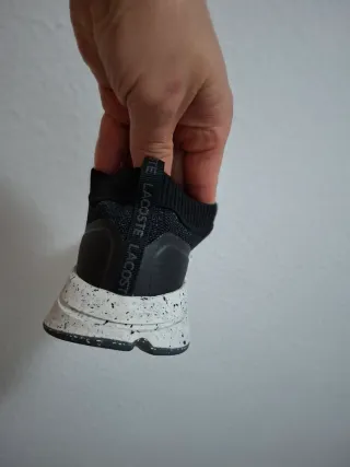 Zapatillas Lacoste Negras y Blancas