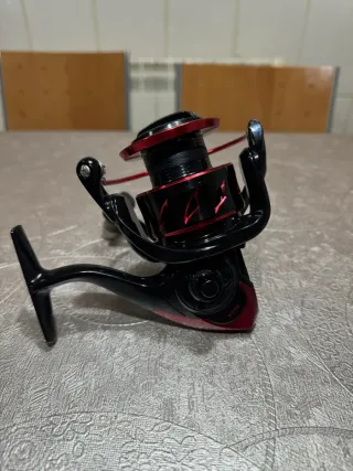 Carrete de pesca spinning 5000