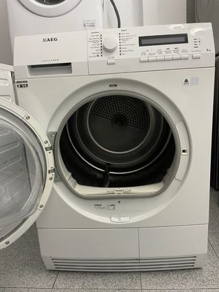 Secadora AEG 8kg Condensación