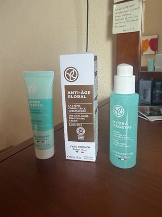 Lote Yves Rocher Hydra Végétal y Anti-Age